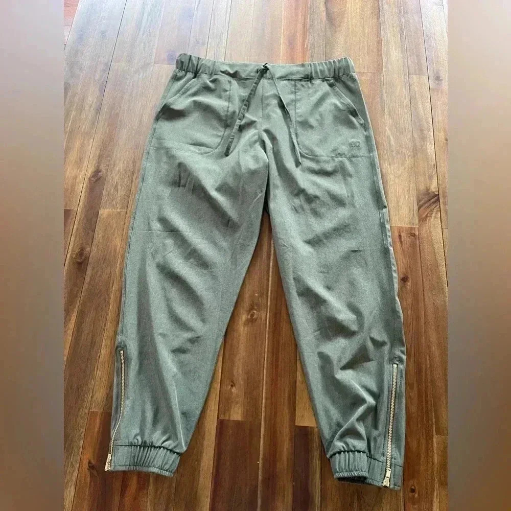 Albion joggers green XS petite